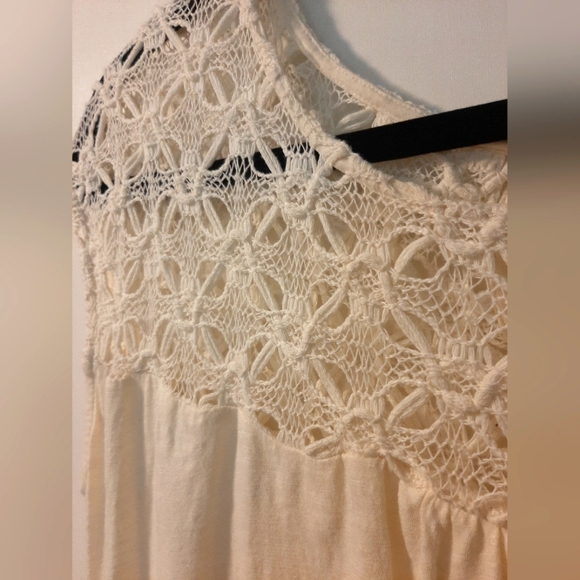 Lace top blouse by Loft size Large - Picture 3 of 6